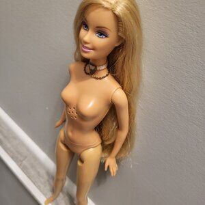 Princess and the Pauper singing Anneliese barbie doll